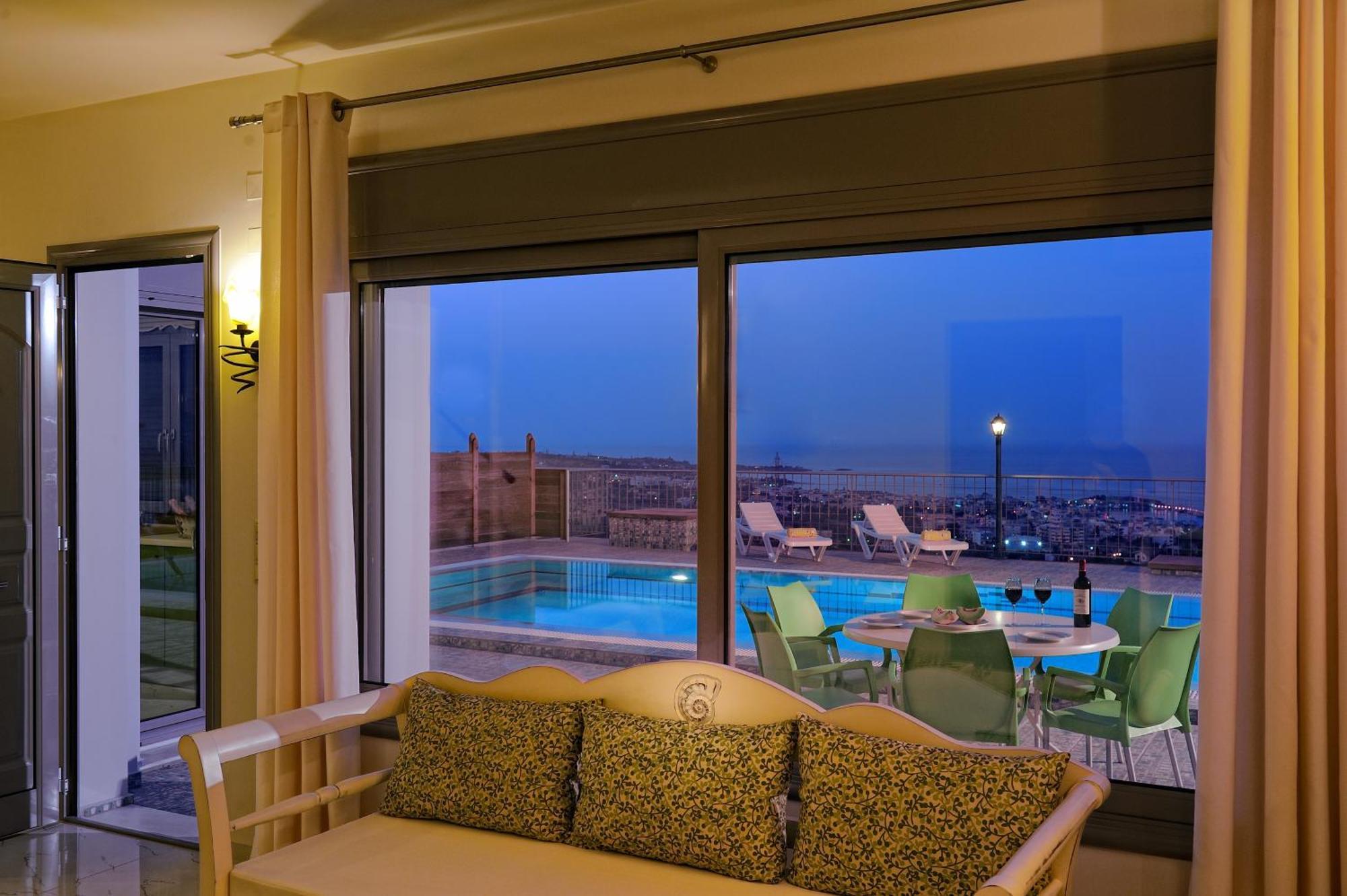 Danae Villas Hersonissos  Bilik gambar